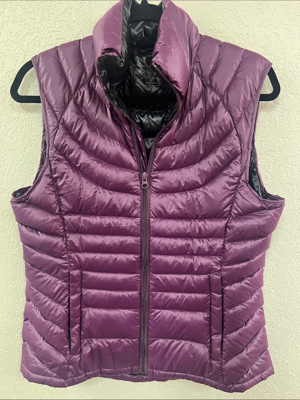 Bernardo Quilted Puffer Vest in Plum